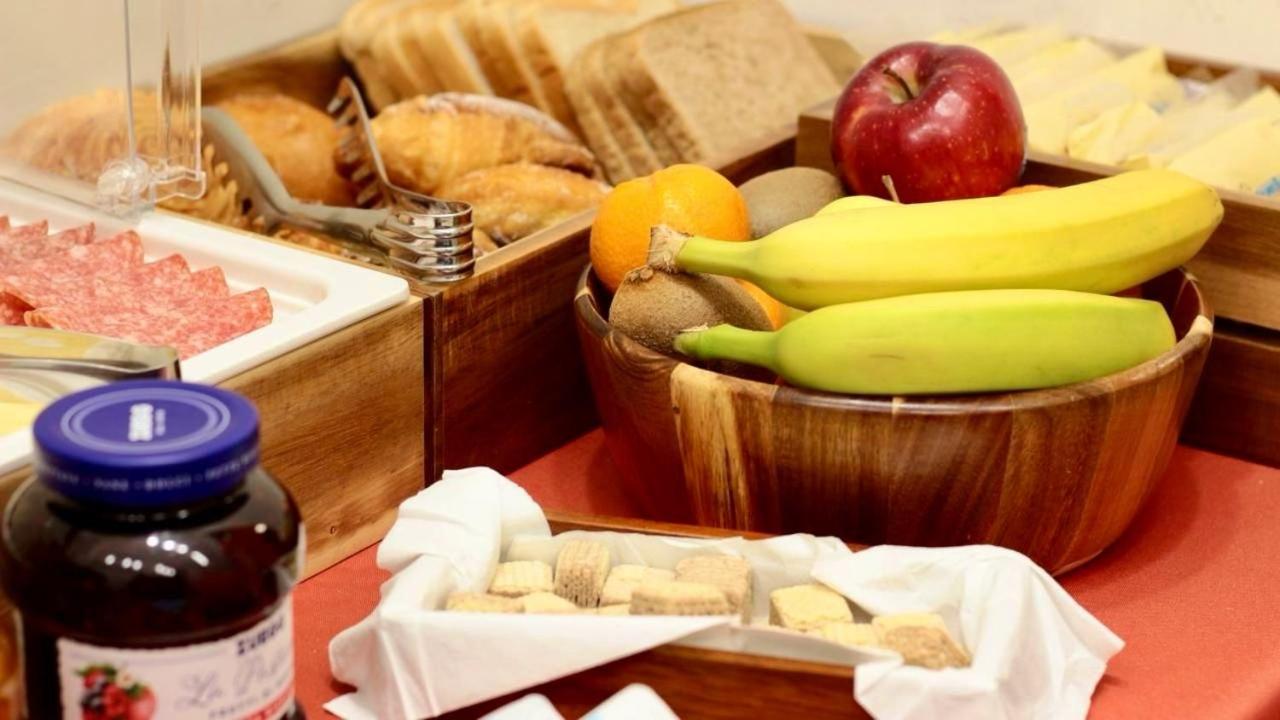 Les Suites Bari Italian Excellence Bed And Breakfast Εξωτερικό φωτογραφία